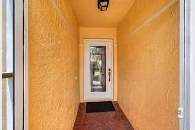 2096 Stonington Terrace, West Palm Beach, FL 33411 - Photo 4