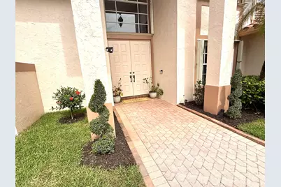 9392 Cascade Court, Boynton Beach, FL 33437 - Photo 2