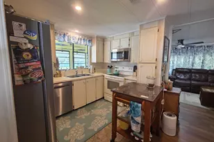 8020 SE Shenandoah Dr, Hobe Sound, FL 33455 - Photo 6