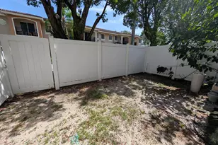 238 SE 2nd Ave, Hallandale Beach, FL 33009 - Photo 14