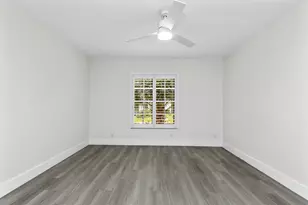 2270 NE 68th St, Fort Lauderdale, FL 33308 - Photo 10