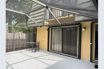 1801 18th Way, West Palm Beach, FL 33407 - Photo 2