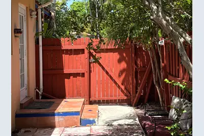 1136 NE 17th Way #1-2, Fort Lauderdale, FL 33304 - Photo 14
