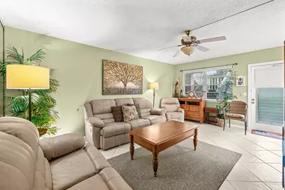265 Newport R Drive #R, Deerfield Beach, FL 33442 - Photo 2
