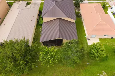 2166 SW Newport Isles Boulevard, Port Saint Lucie, FL 34953 - Photo 6