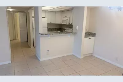 1520 SE Royal Green Circle #206, Port Saint Lucie, FL 34952 - Photo 6