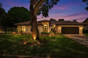 10027 NW 56th Ct, Coral Springs, FL 33076 - Photo 2