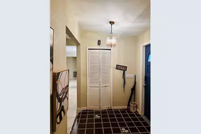 637 SE Thornhill Drive, Port Saint Lucie, FL 34983 - Photo 6