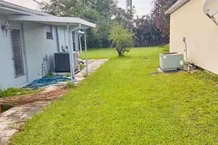 637 SE Thornhill Dr, Port Saint Lucie, FL 34983 - Photo 22