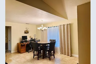 637 SE Thornhill Drive, Port Saint Lucie, FL 34983 - Photo 4