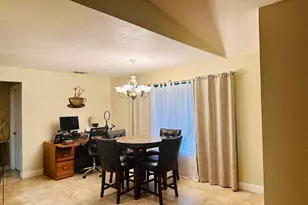 637 SE Thornhill Dr, Port Saint Lucie, FL 34983 - Photo 10