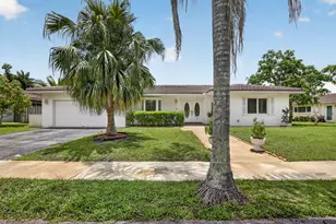 410 Bonaventure Blvd, Weston, FL 33326 - Photo 2