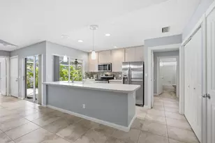 10701 Chapman Oak Ct, Palm Beach Gardens, FL 33410 - Photo 2
