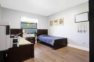 10048 SW 16th St, Pembroke Pines, FL 33025 - Photo 42