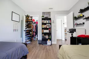 10048 SW 16th St, Pembroke Pines, FL 33025 - Photo 22