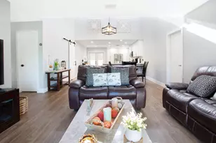 10048 SW 16th St, Pembroke Pines, FL 33025 - Photo 12