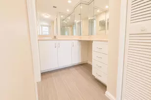 3520 Oaks Way, Pompano Beach, FL 33069 - Photo 12