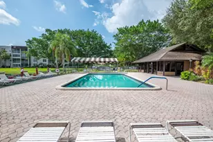 9430 Poinciana Pl, Davie, FL 33324 - Photo 16