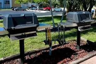 3040 NE 16th Ave, Oakland Park, FL 33334 - Photo 22