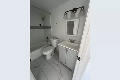 101 NE 41st Street #E87, Oakland Park, FL 33334 - Photo 4