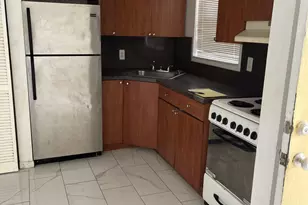 101 NE 41st St, Oakland Park, FL 33334 - Photo 2