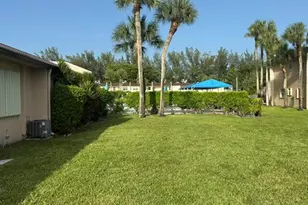 166 Lake Meryl Dr, West Palm Beach, FL 33411 - Photo 36