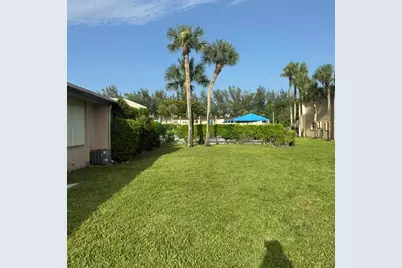 166 Lake Meryl Drive, West Palm Beach, FL 33411 - Photo 38
