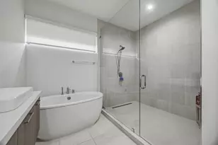 8272 NW 44th Terrace, Doral, FL 33166 - Photo 40