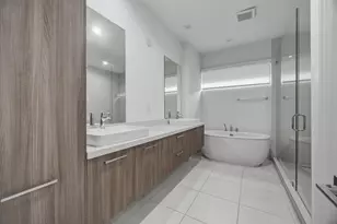 8272 NW 44th Terrace, Doral, FL 33166 - Photo 38