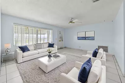 1196 SW Lake Circle, Boynton Beach, FL 33426 - Photo 2