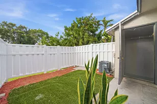 8207 Fairway Rd, Sunrise, FL 33351 - Photo 26