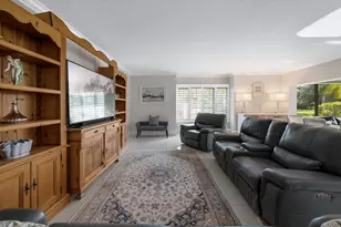 13400 Polo Rd W, Wellington, FL 33414 - Photo 18