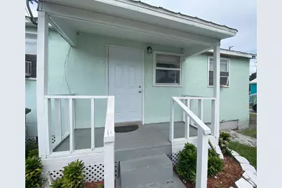 429 N 14th Street #B, Fort Pierce, FL 34950 - Photo 2