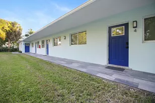 898 SE 2nd Pl, Deerfield Beach, FL 33441 - Photo 1