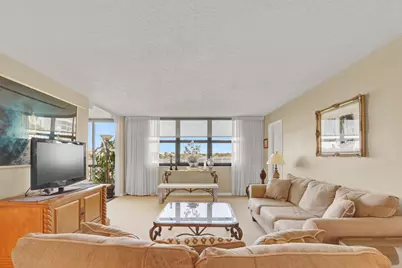 1648 Jupiter Cove Drive #214, Jupiter, FL 33469 - Photo 6