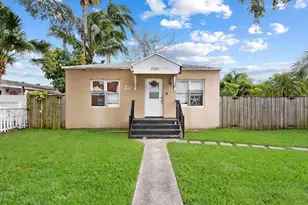 2434 McKinley St, Hollywood, FL 33020 - Photo 1