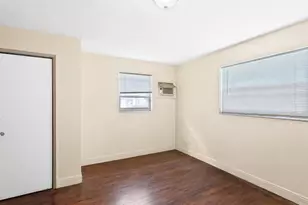 2434 McKinley St, Hollywood, FL 33020 - Photo 10