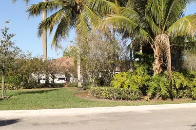 1943 Cygnus Court, Weston, FL 33327 - Photo 2