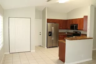 1943 Cygnus Ct, Weston, FL 33327 - Photo 4