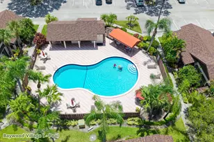 2570 Carambola Cir N, Coconut Creek, FL 33066 - Photo 36