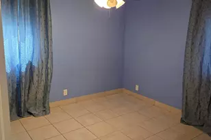 313 SW 80th Ave, North Lauderdale, FL 33068 - Photo 4