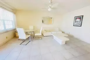 2017 Farnham N, Deerfield Beach, FL 33442 - Photo 2