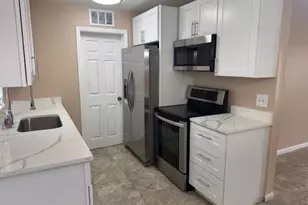 1423 7th St, West Palm Beach, FL 33401 - Photo 2