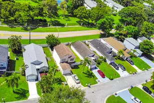 4692 Lakeside Cir, West Palm Beach, FL 33417 - Photo 38