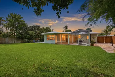 4729 SE Bayshore Terrace, Stuart, FL 34997 - Photo 2