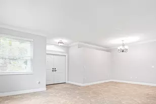 7798 Oak Grove Cir, Lake Worth, FL 33467 - Photo 4