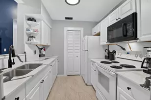 815 W Boynton Beach Blvd, Boynton Beach, FL 33426 - Photo 10