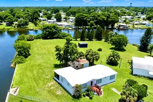 2717 SE 32nd St, Okeechobee, FL 34974 - Photo 1