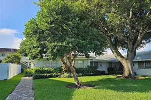2120 NE 41st St, Lighthouse Point, FL 33064 - Photo 1