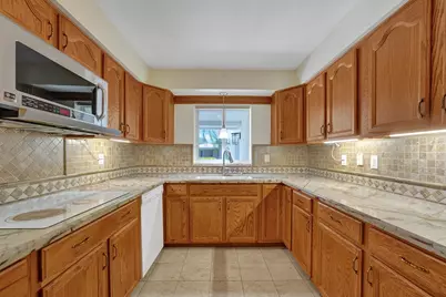 1745 NE 36th Street, Oakland Park, FL 33334 - Photo 18